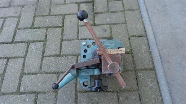 Grote foto aako strippenbuiger handbediend doe het zelf en verbouw ijzerwaren en bevestigingsmiddelen