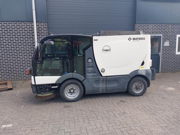 Grote foto mathieu azura flex mc 200 veegmachine agrarisch veegmachines