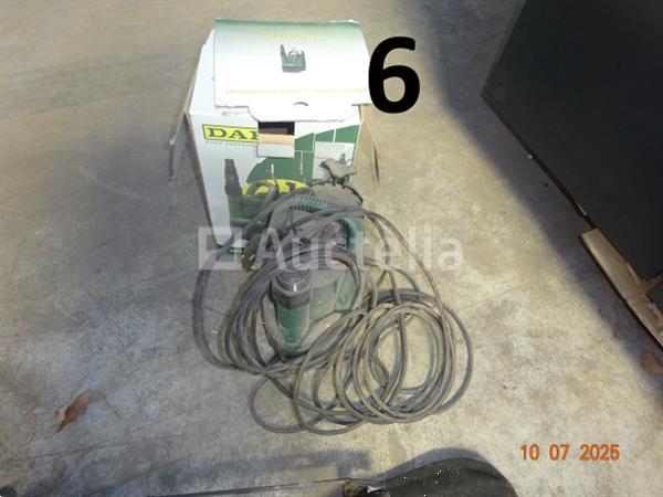 Grote foto 1 vacu mpomp in de kelder 1 senco duraspin extpro om op de grond te richten zonder te knielen doe het zelf en verbouw gereedschappen en machines