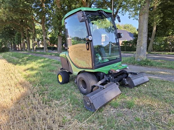 Grote foto roberine 3 delige klepelmaaier tuin en terras zitmaaiers