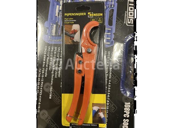Grote foto pvc pijpenknipper doe het zelf en verbouw gereedschappen en machines