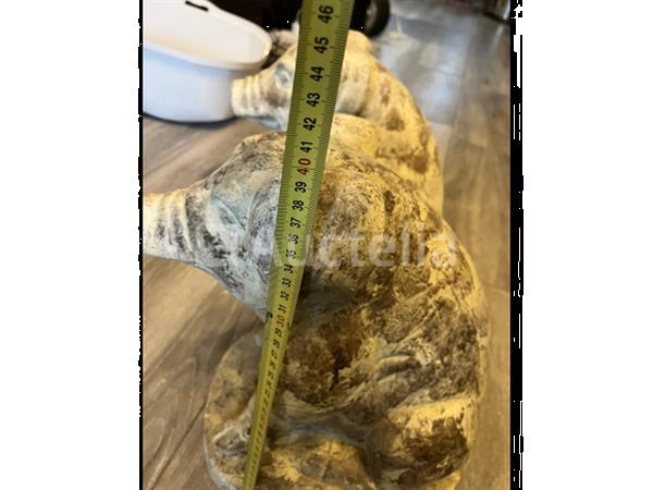 Grote foto 2 x stenen beeldjes varkens ongeveer 40 cm hoog doe het zelf en verbouw gereedschappen en machines