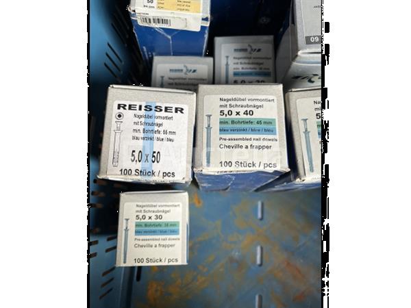 Grote foto partij riesser slagpluggen zonder bak doe het zelf en verbouw gereedschappen en machines