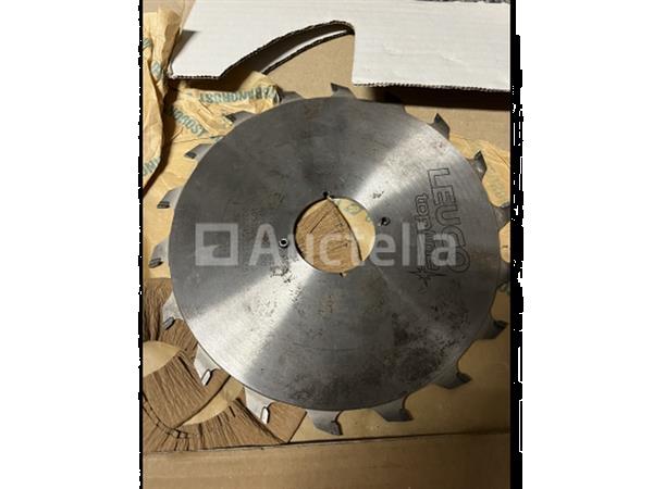 Grote foto 4 x zaagblad o.a. leuco met goede tanden doe het zelf en verbouw gereedschappen en machines