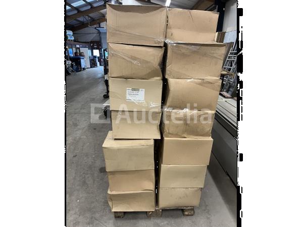 Grote foto grote partij vuilniszak sluiters zonder pallet doe het zelf en verbouw gereedschappen en machines