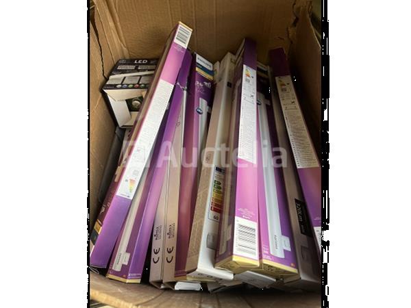 Grote foto partij diverse lampen led etc doe het zelf en verbouw gereedschappen en machines