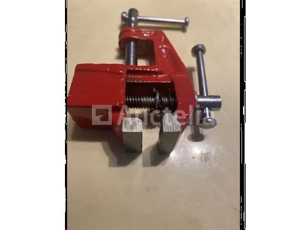 Grote foto bankschroef 25mm doe het zelf en verbouw gereedschappen en machines