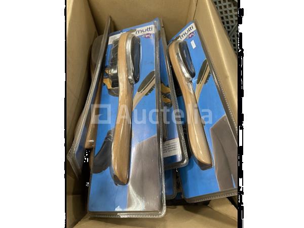 Grote foto partij schoenborstels in doos doe het zelf en verbouw gereedschappen en machines