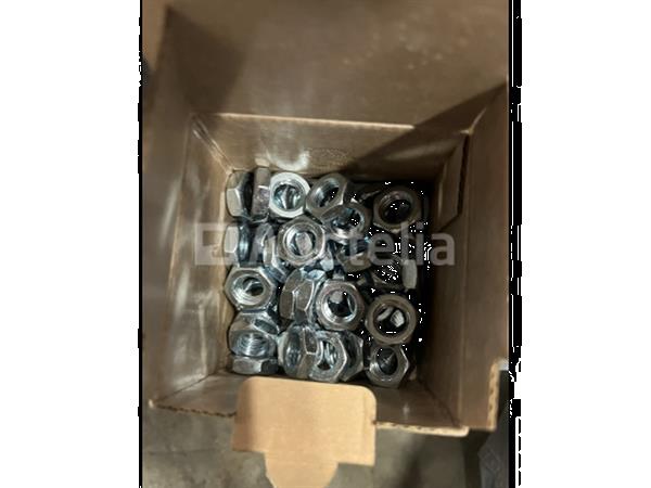 Grote foto partij bouten moeren en ringen doe het zelf en verbouw gereedschappen en machines