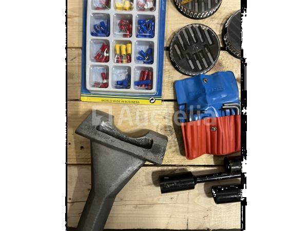 Grote foto partij handgereedschap doe het zelf en verbouw gereedschappen en machines