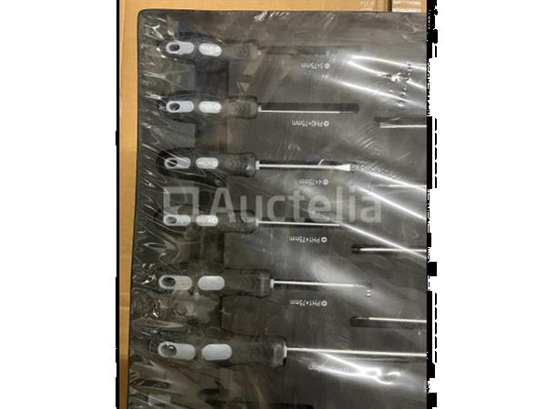 Grote foto inleg tray met schroevendraaiers doe het zelf en verbouw gereedschappen en machines