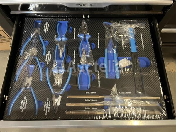 Grote foto mobiele werkplaatswagen xxxl 12 laden waarvan 6 gevuld doe het zelf en verbouw gereedschappen en machines