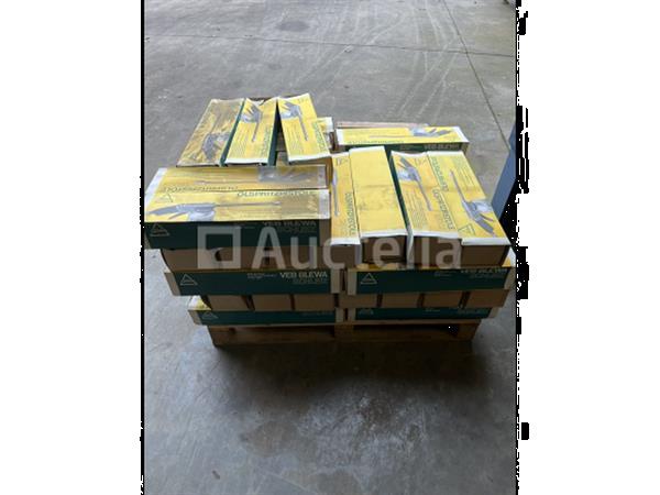 Grote foto partij oliepistolen pneumatisch doe het zelf en verbouw gereedschappen en machines