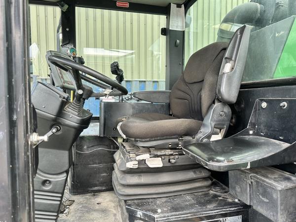 Grote foto chd zelfrijdende veldspuit agrarisch tractoren