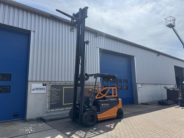 Grote foto vs 22283 elektrische triplex heftruck still r60 50 sideshift freelift agrarisch heftrucks