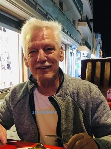 Grote foto samen gezellig doorbrengen contacten en berichten man zoekt vrouw