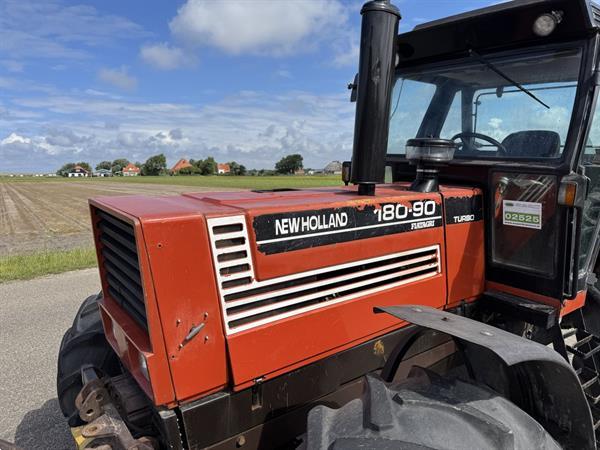 Grote foto new holland 180 90dt agrarisch tractoren
