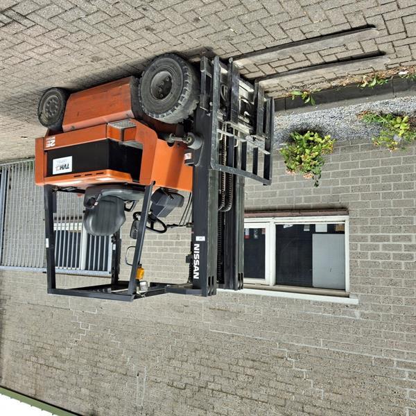 Grote foto nissan 2 5 ton triplo heftruck agrarisch heftrucks