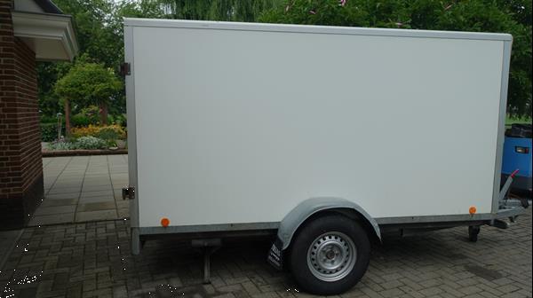 Grote foto gesloten aanhangwagen agrarisch aanhangwagens