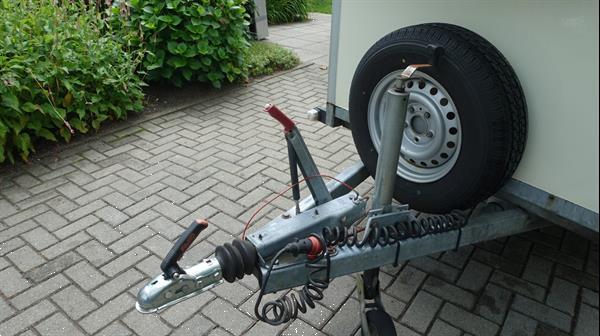 Grote foto gesloten aanhangwagen agrarisch aanhangwagens