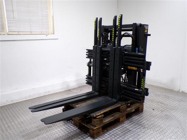 Grote foto stabau vorkenversteller dubbel met schaarreach outlet agrarisch heftrucks