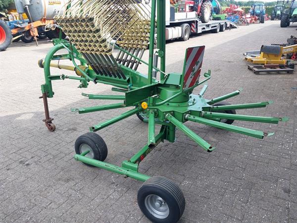 Grote foto krone swadro 461 hark agrarisch harken