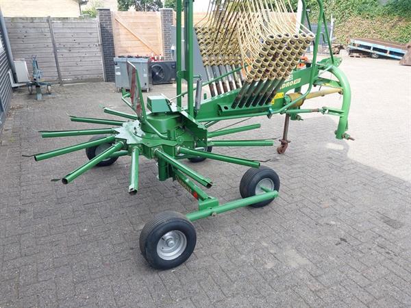 Grote foto krone swadro 461 hark agrarisch harken