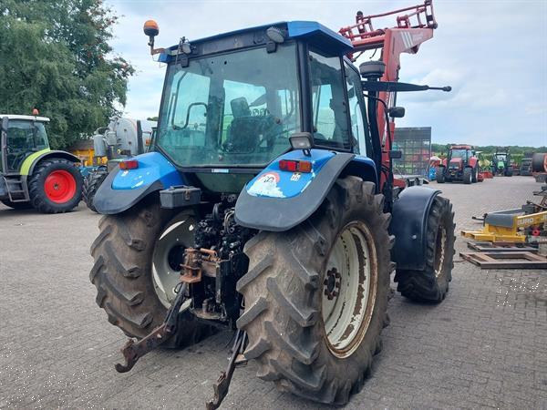 Grote foto new holland ts 115 met frontlader agrarisch tractoren