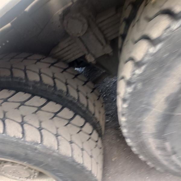 Grote foto daf cf 85 doe het zelf en verbouw beton en steenbewerking