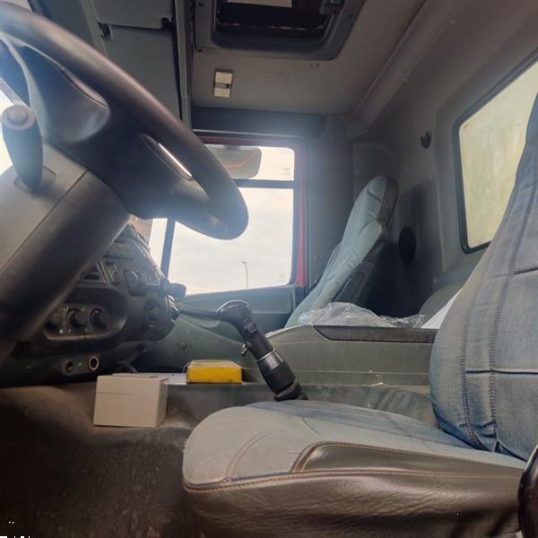 Grote foto daf cf 85 doe het zelf en verbouw beton en steenbewerking