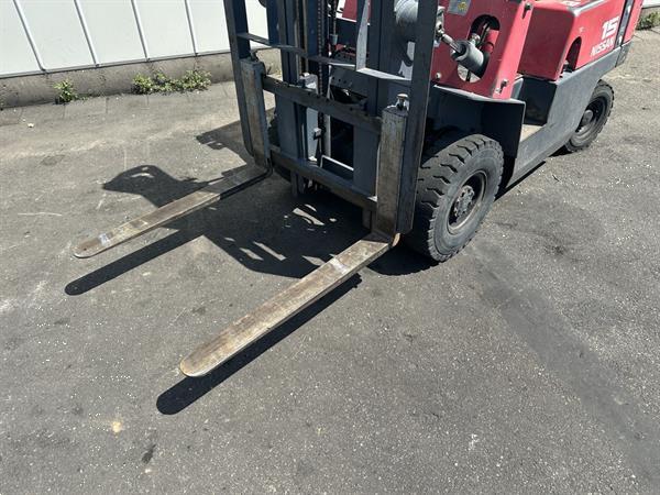 Grote foto nissan lpg 15 automat heftruck agrarisch heftrucks