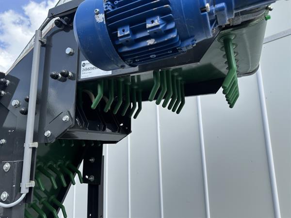 Grote foto opvoerband breedte 30 cm met vingers doe het zelf en verbouw afvalverwerking