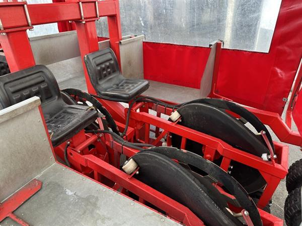 Grote foto elco beddenplantmachine 4 rijen met schijven agrarisch zaaimachines