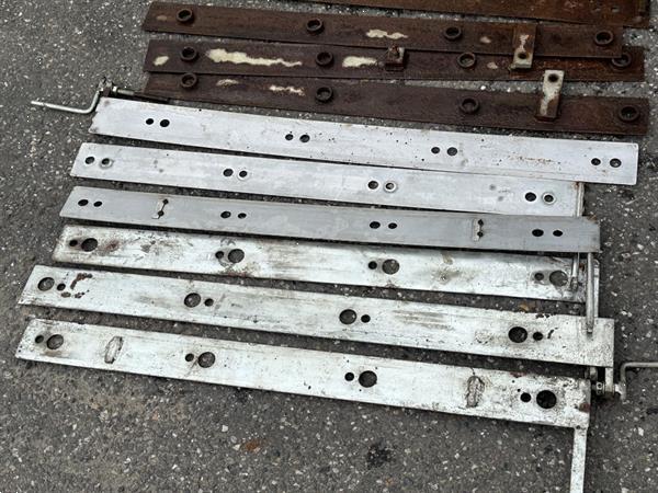Grote foto schrauwen kunstmeststrooier 12 rijen agrarisch kunstmestrooiers