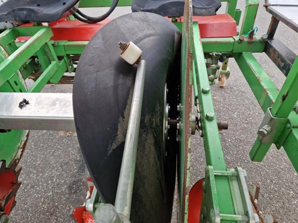 Grote foto basrijs bps fe150 plantmachine met aangedreven schijven voor 2 rijen agrarisch zaaimachines