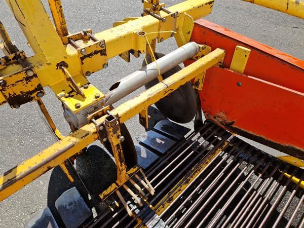 Grote foto samon en aardappelrooier voor 2 rijen agrarisch aardappelpootmachines