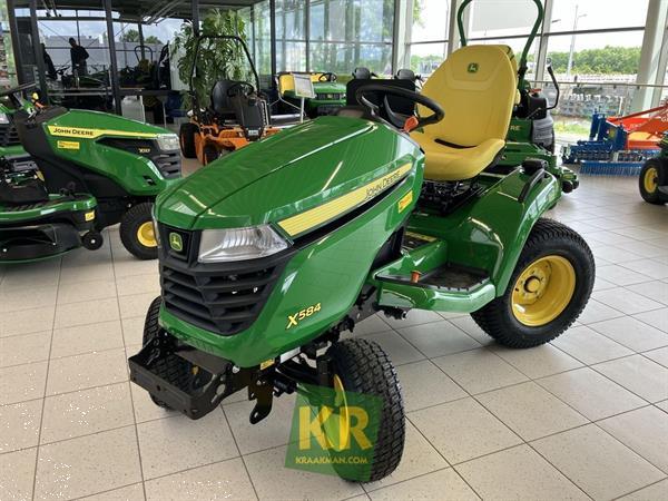 Grote foto john deere x584 696131 tuin en terras zitmaaiers