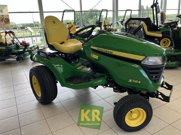 Grote foto john deere x584 696131 tuin en terras zitmaaiers