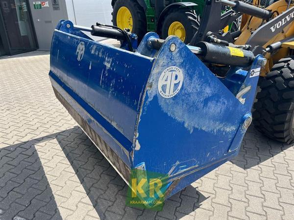 Grote foto ap machinebouw np 2000 692345 agrarisch uithalers en verdelers