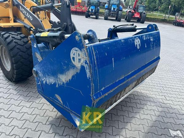 Grote foto ap machinebouw np 2000 692345 agrarisch uithalers en verdelers