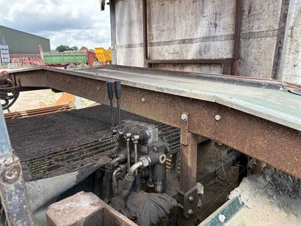 Grote foto zoete aardappel bataat rooier agrarisch aardappelpootmachines