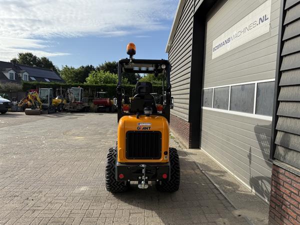 Grote foto giant g1500 l x tra minishovel nieuw 495 lease agrarisch shovels