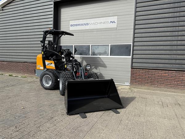 Grote foto giant g1500 l x tra minishovel nieuw 495 lease agrarisch shovels