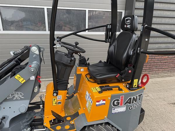 Grote foto giant g1200 minishovel kniklader nieuw 400 lease agrarisch shovels