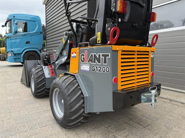 Grote foto giant g1200 minishovel kniklader nieuw 400 lease agrarisch shovels