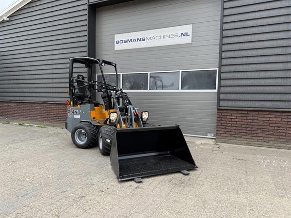 Grote foto giant g1200 minishovel kniklader nieuw 400 lease agrarisch shovels