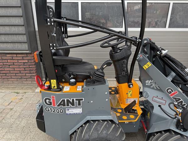 Grote foto giant g1200 minishovel kniklader nieuw 400 lease agrarisch shovels
