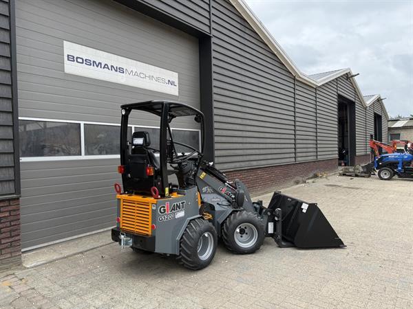Grote foto giant g1200 minishovel kniklader nieuw 400 lease agrarisch shovels