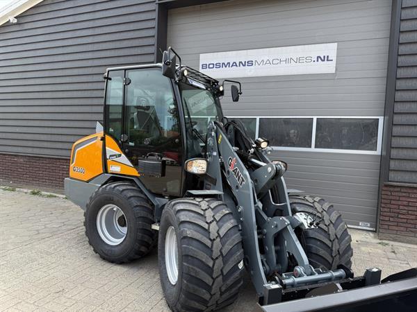 Grote foto giant g3500 shovel nieuw met cabine agrarisch shovels