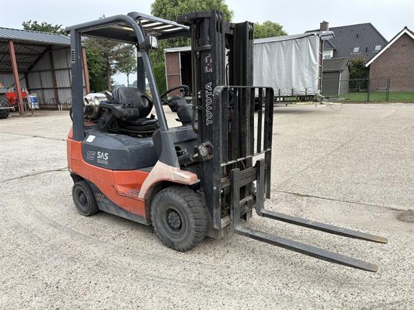 Grote foto toyota 1.5 t heftruck lpg agrarisch heftrucks
